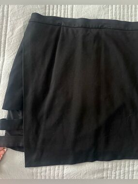 bebe Black Mini Skirt with Side Zipper